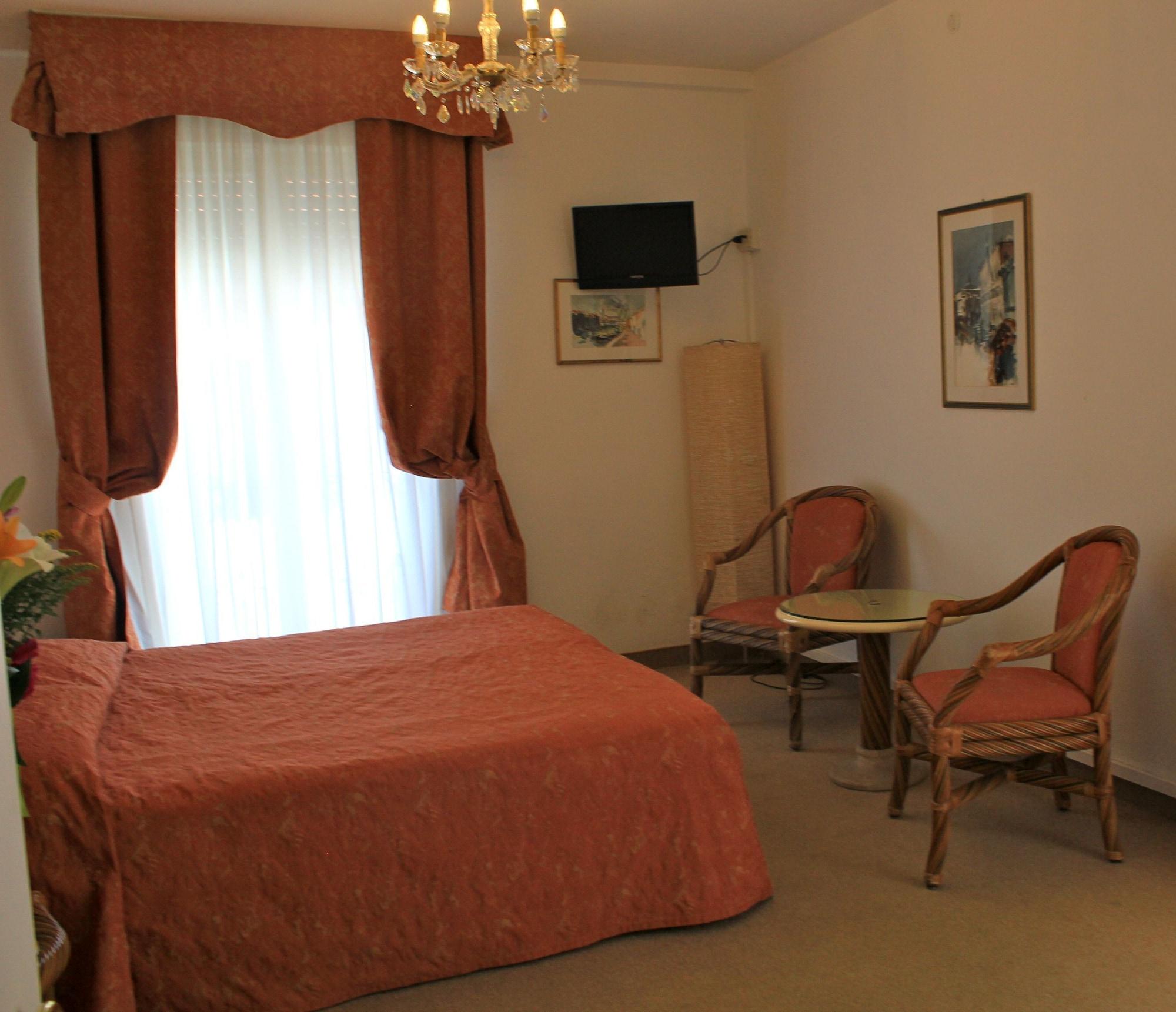 Hotel Rigel Венеция Лидо Екстериор снимка