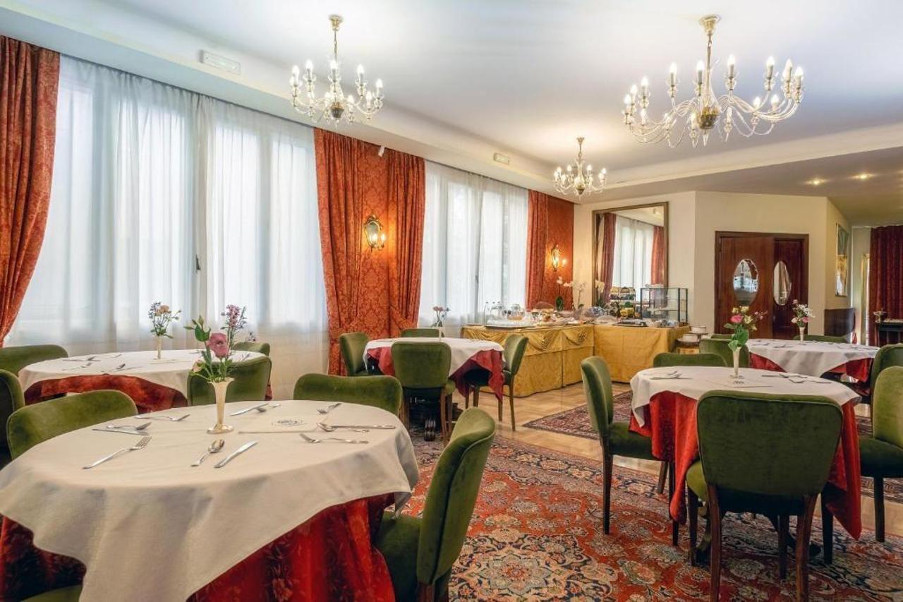 Hotel Rigel Венеция Лидо Екстериор снимка