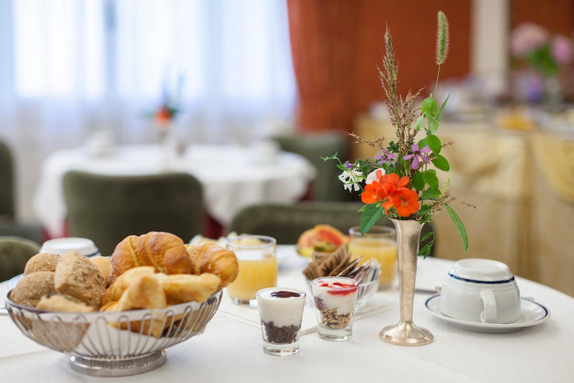 Hotel Rigel Венеция Лидо Екстериор снимка
