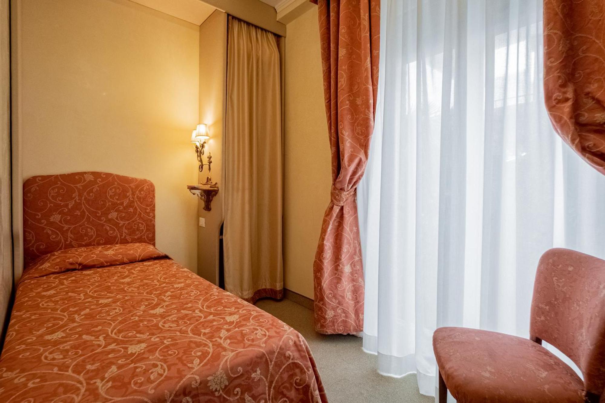 Hotel Rigel Венеция Лидо Стая снимка
