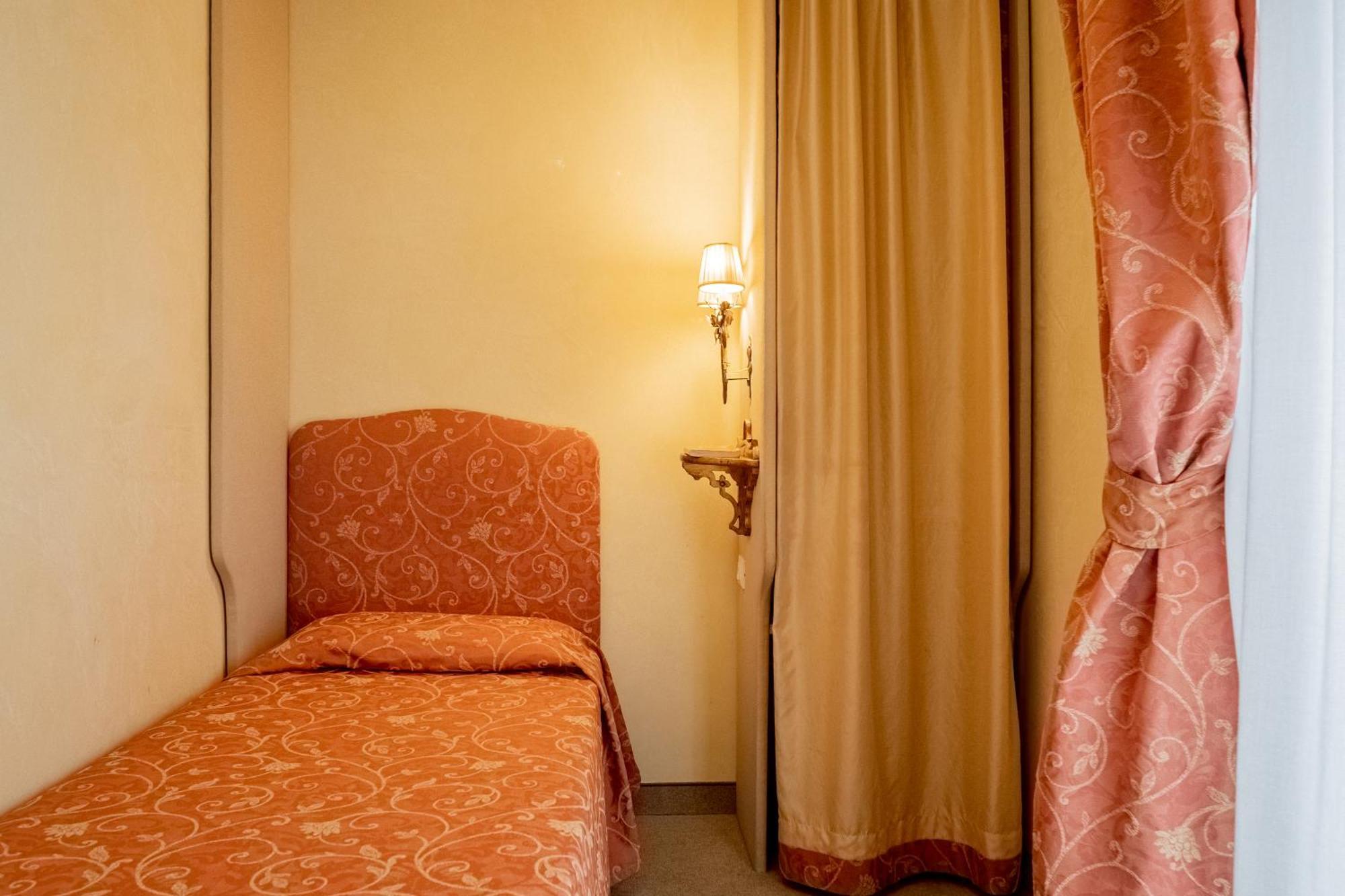 Hotel Rigel Венеция Лидо Стая снимка