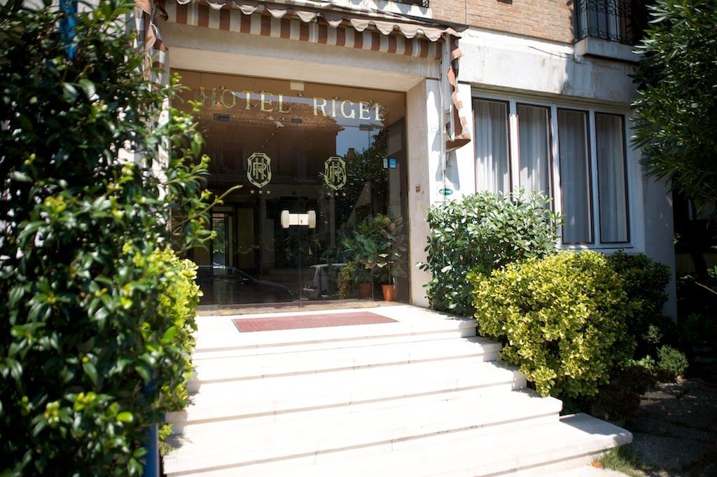 Hotel Rigel Венеция Лидо Екстериор снимка